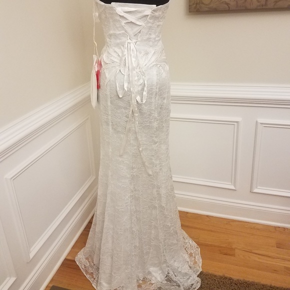 White Prom or Wedding Dress - Picture 4 of 5